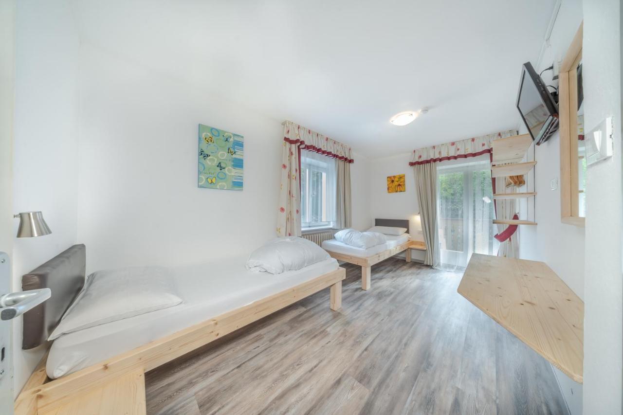 Garni Hotel Melissa カステルロット エクステリア 写真