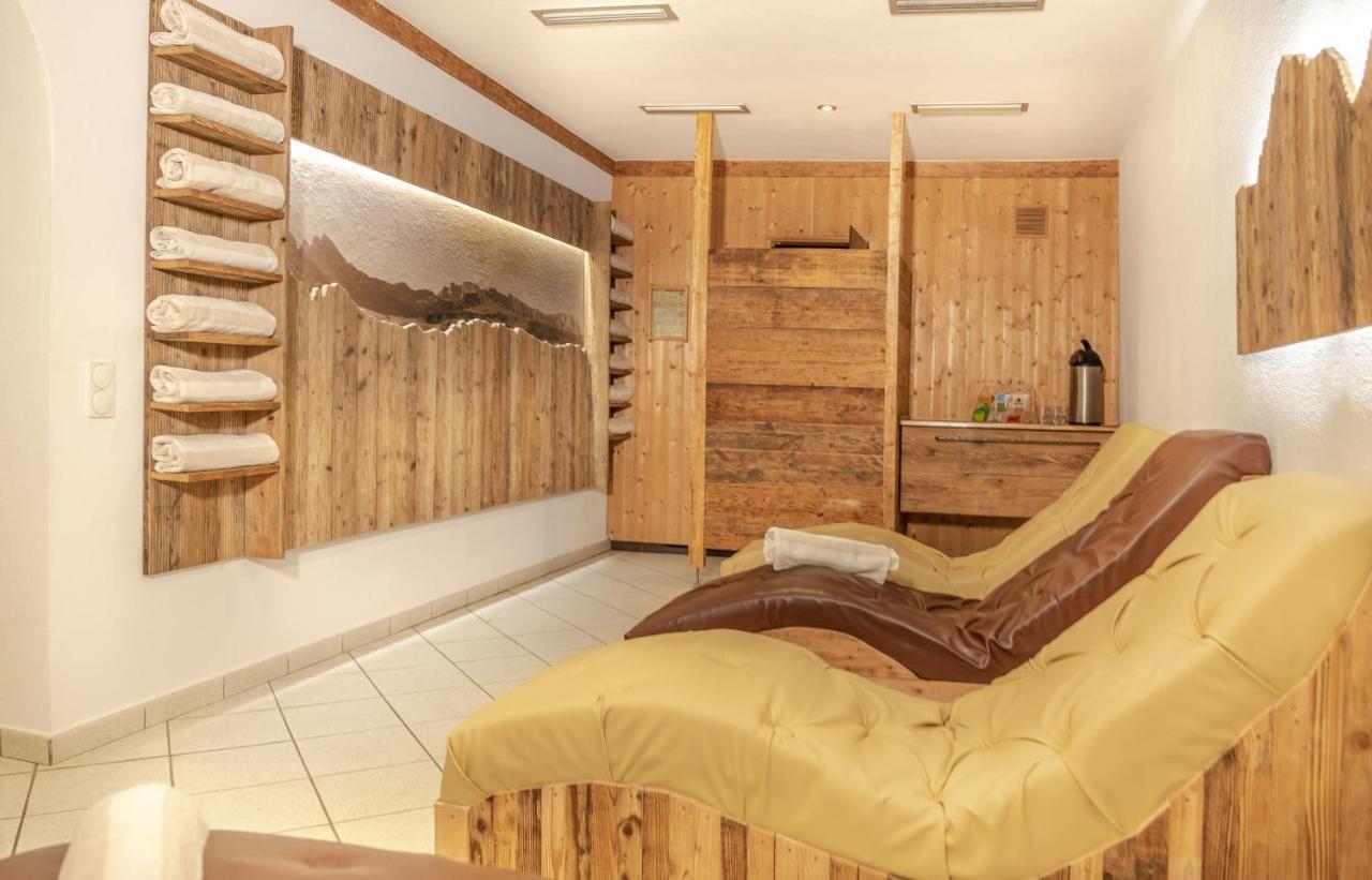 Garni Hotel Melissa カステルロット エクステリア 写真