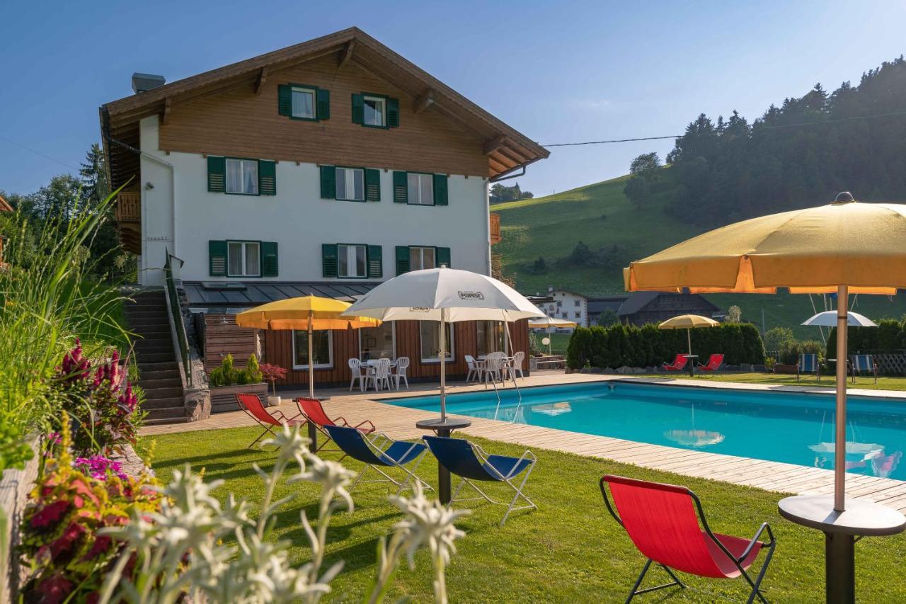 Garni Hotel Melissa カステルロット エクステリア 写真