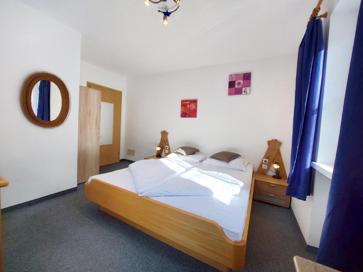 Garni Hotel Melissa カステルロット エクステリア 写真