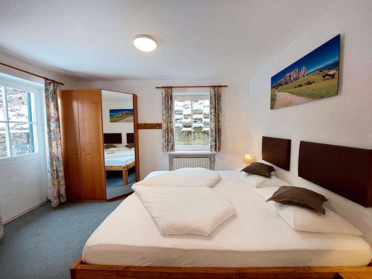 Garni Hotel Melissa カステルロット エクステリア 写真